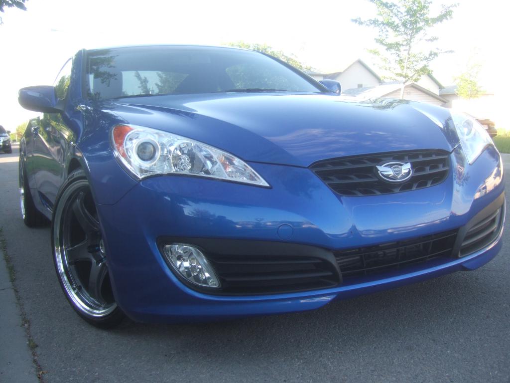 2010 Hyundai Genesis Coupe photo
