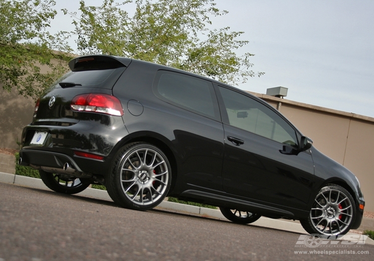 2010 Volkswagen GTI photo