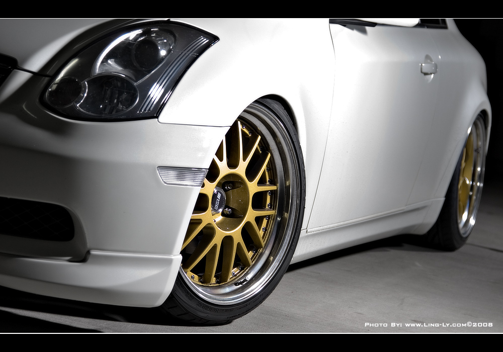 2004 Infiniti G35 photo