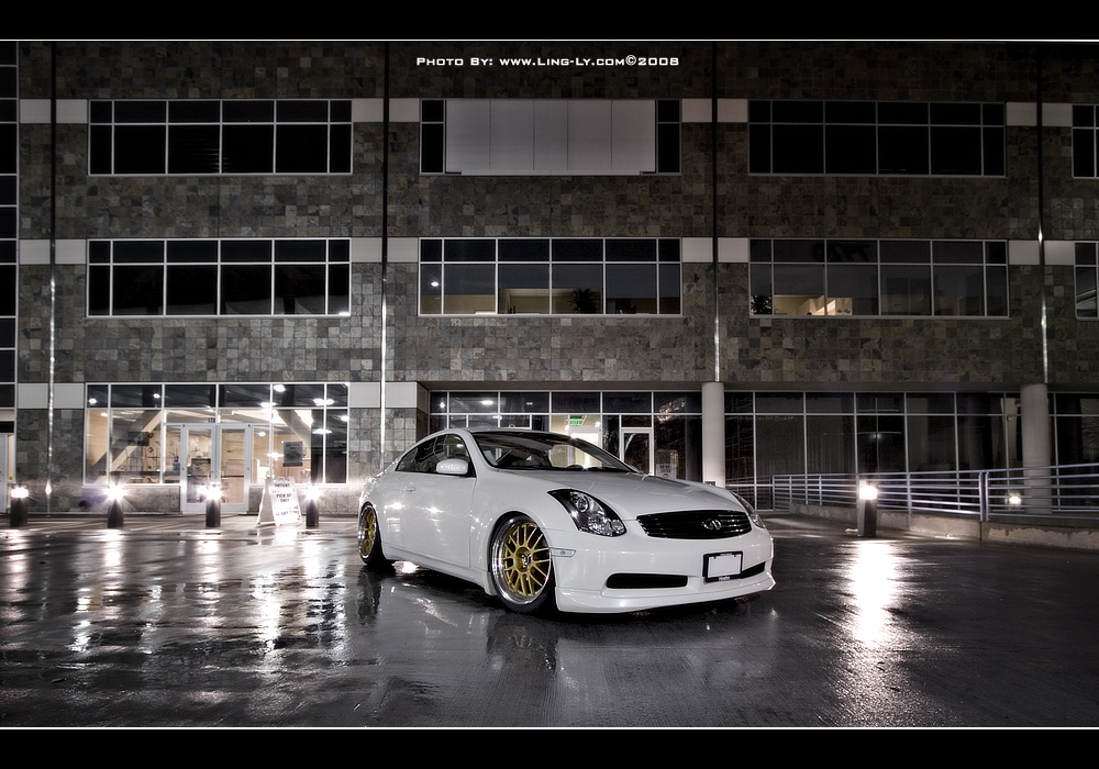 2004 Infiniti G35 photo