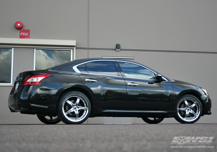 2009 Nissan Maxima photo