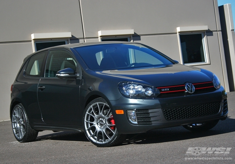 2010 Volkswagen GTI photo