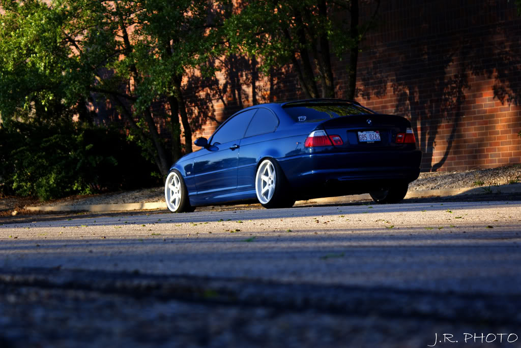 2003 BMW 330 photo
