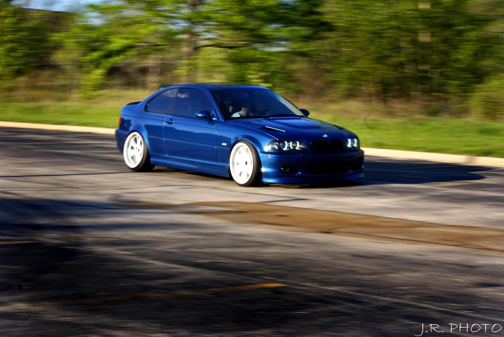 2003 BMW 330 photo