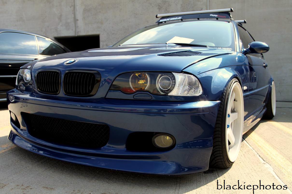 2003 BMW 330 photo