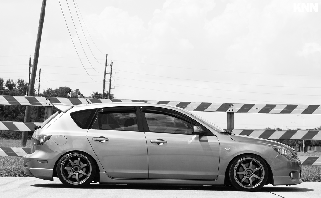 2005 Mazda Mazda3 photo