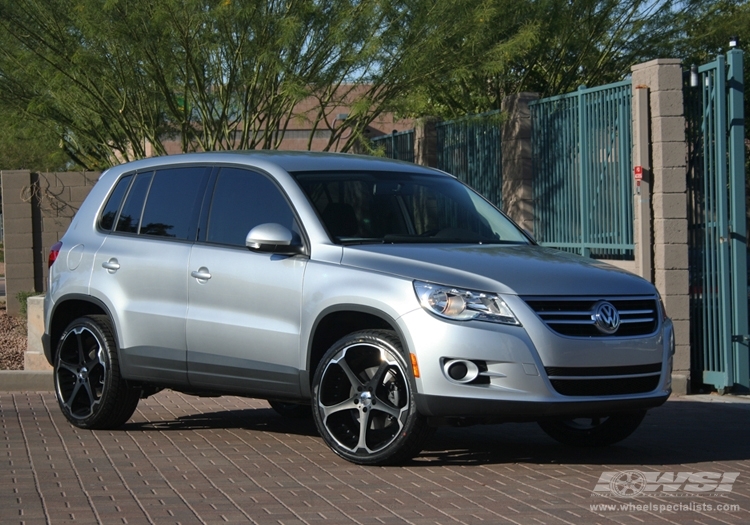 2009 Volkswagen Tiguan photo