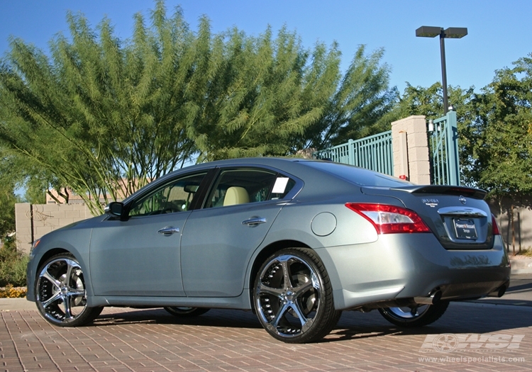 2009 Nissan Maxima photo
