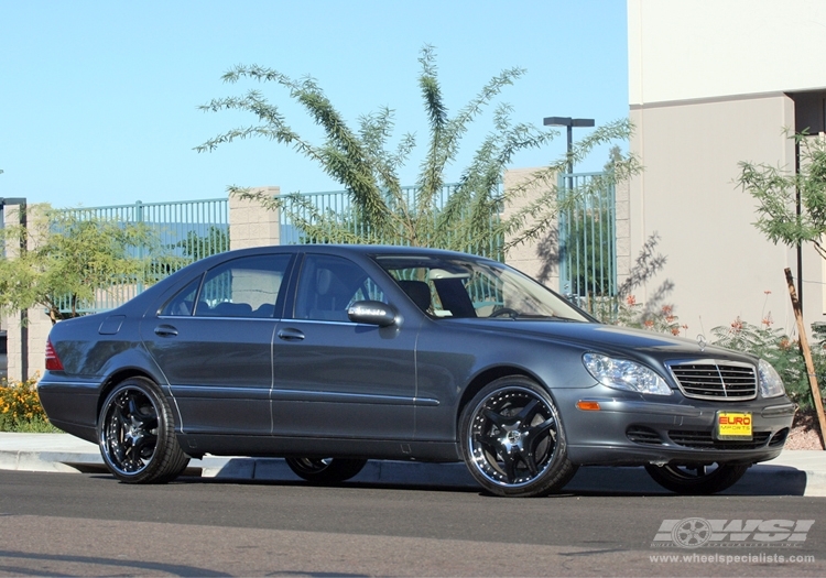 2004 Mercedes-Benz S-Class photo