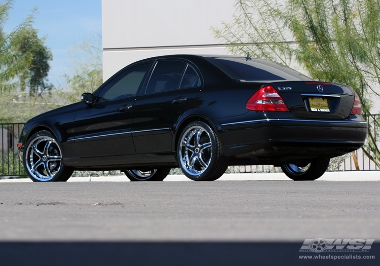 2005 Mercedes-Benz E-Class photo
