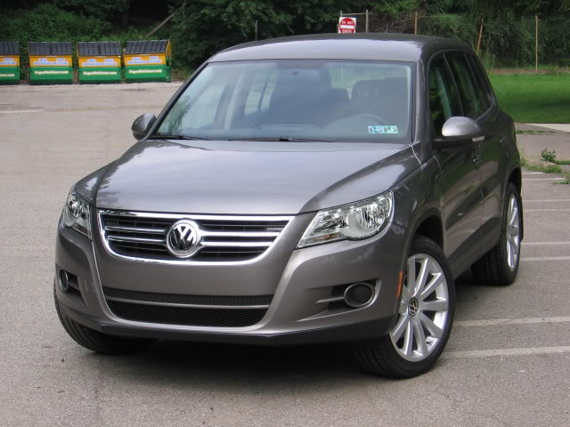 2009 Volkswagen Tiguan photo