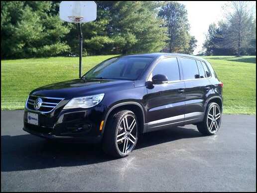 2009 Volkswagen Tiguan photo