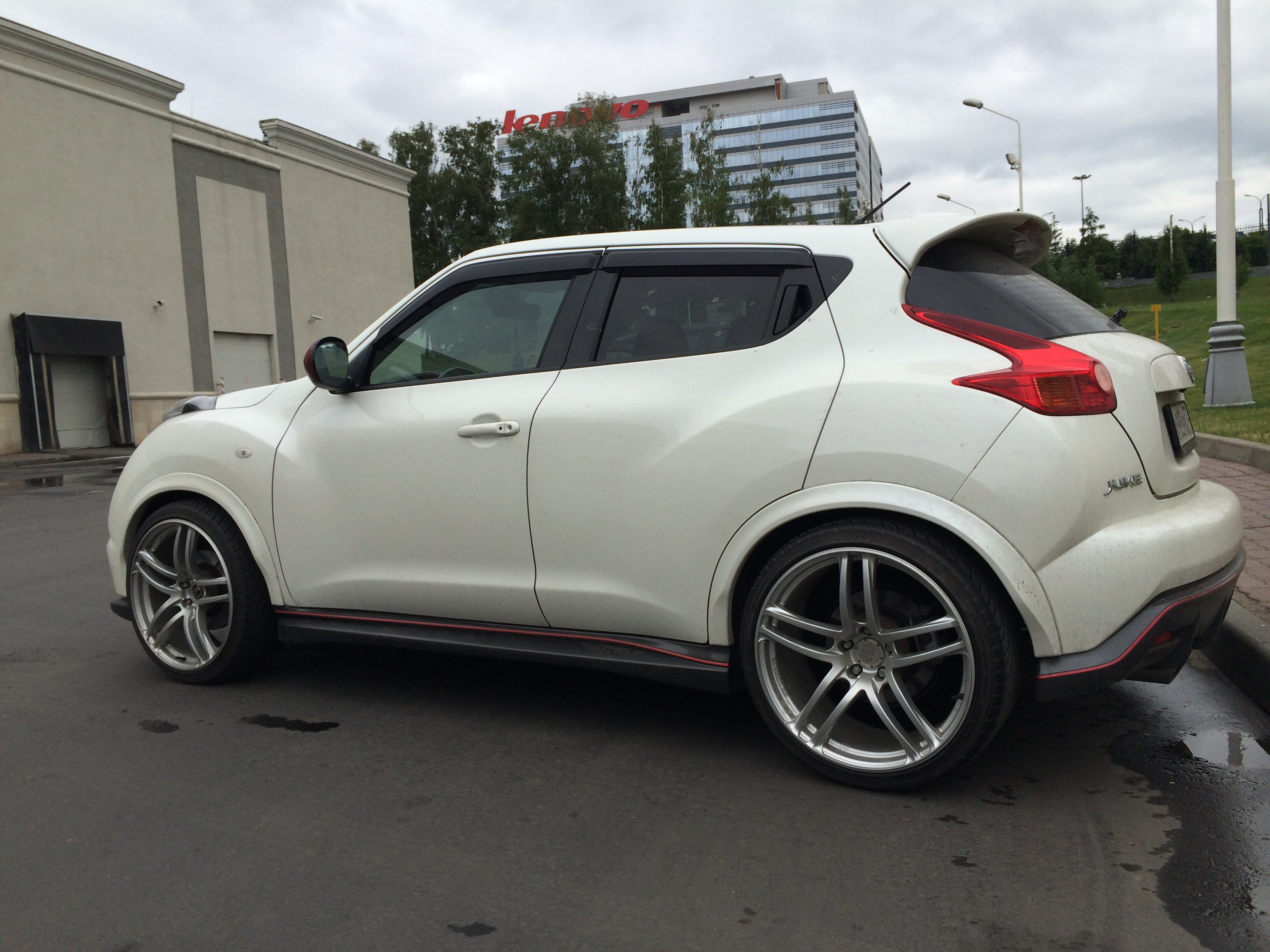 2013 Nissan Juke photo