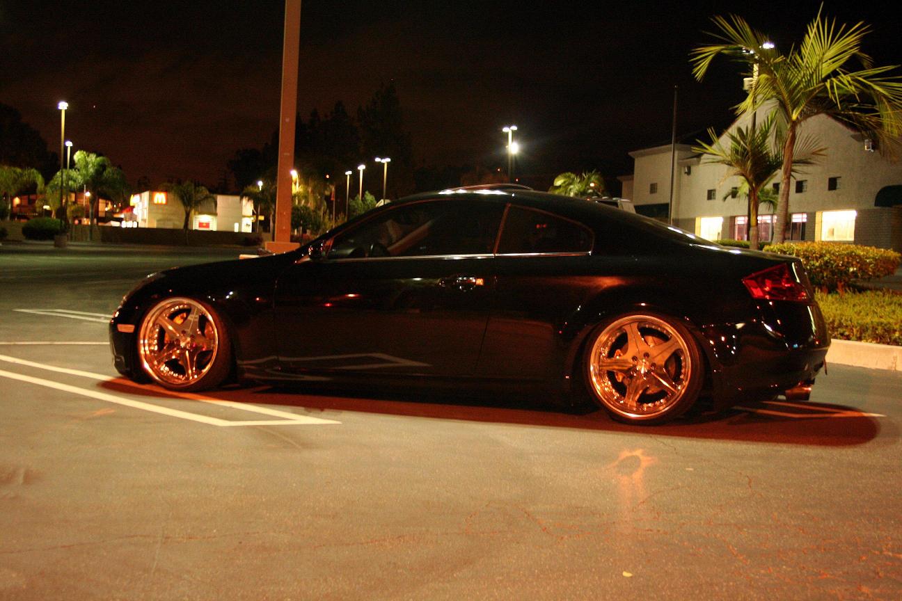2004 Infiniti G35 photo