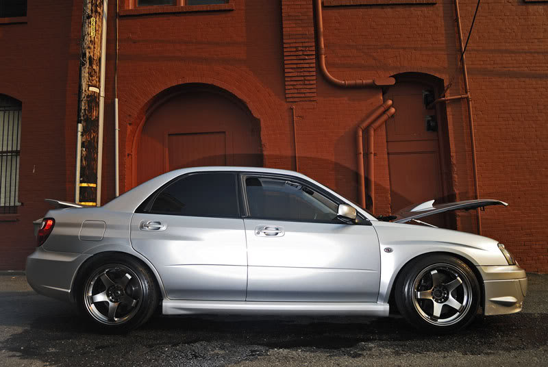 2004 Subaru Impreza photo
