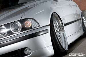 2000 BMW 528