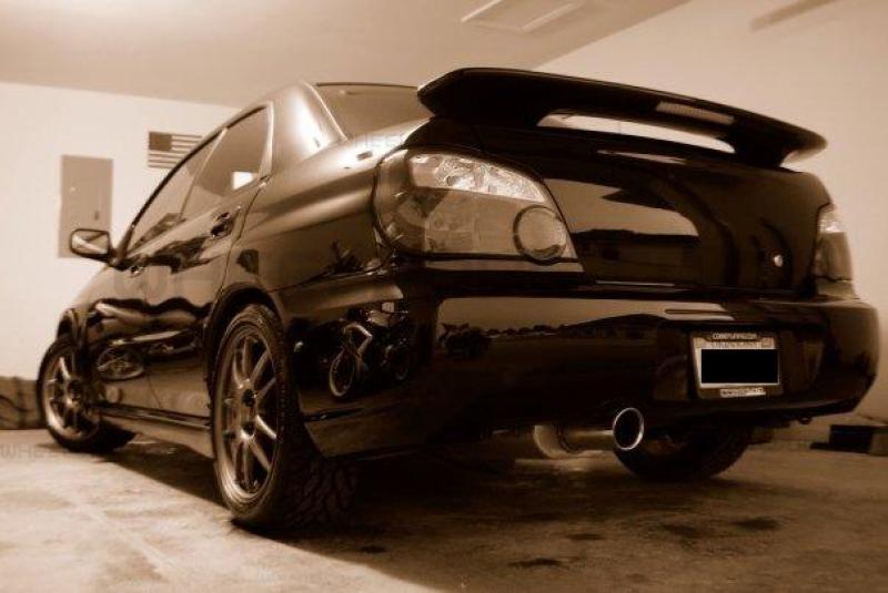 2004 Subaru Impreza photo