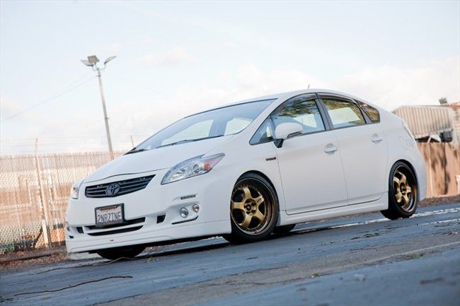 2011 Toyota Prius photo