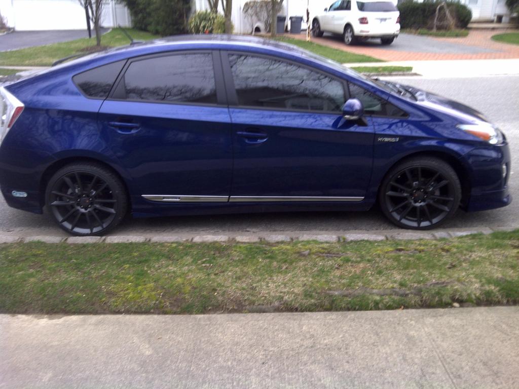 2011 Toyota Prius photo