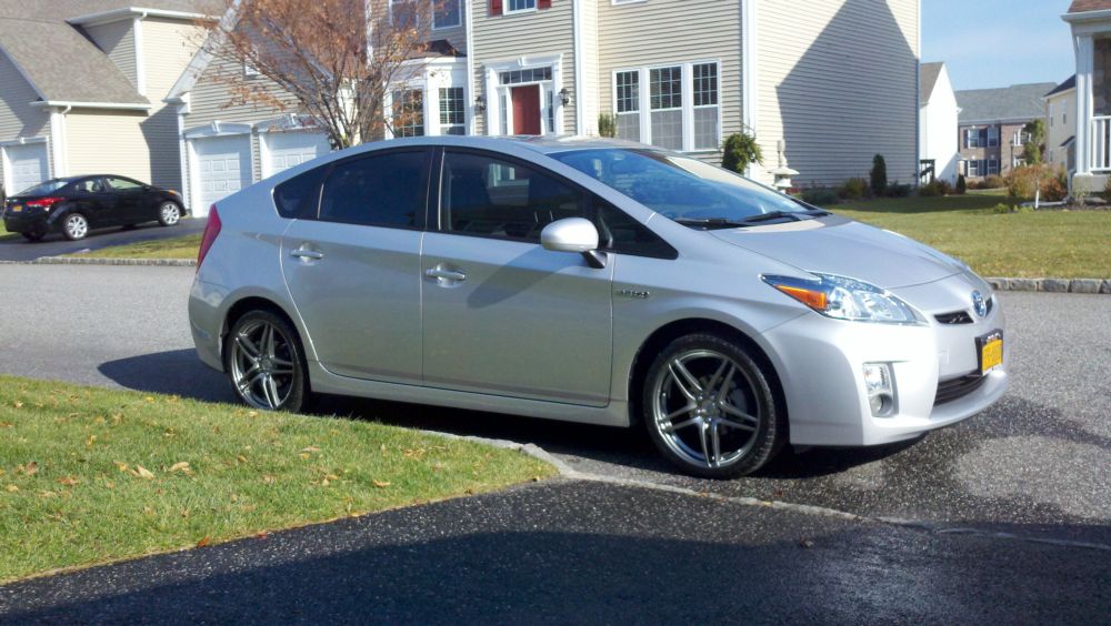 2011 Toyota Prius photo