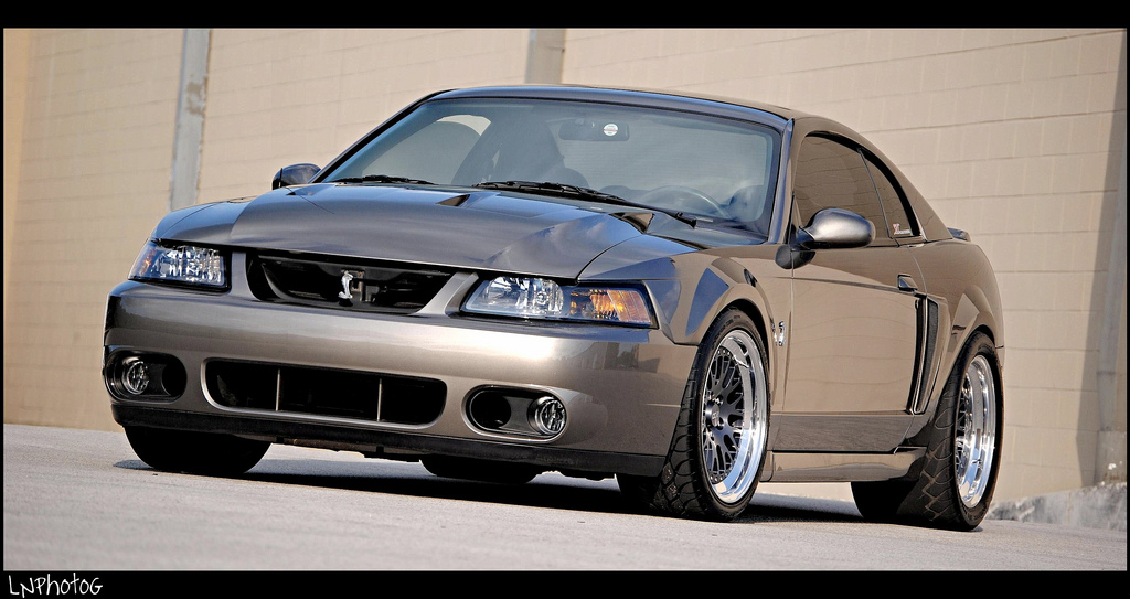 2001 Ford Mustang photo