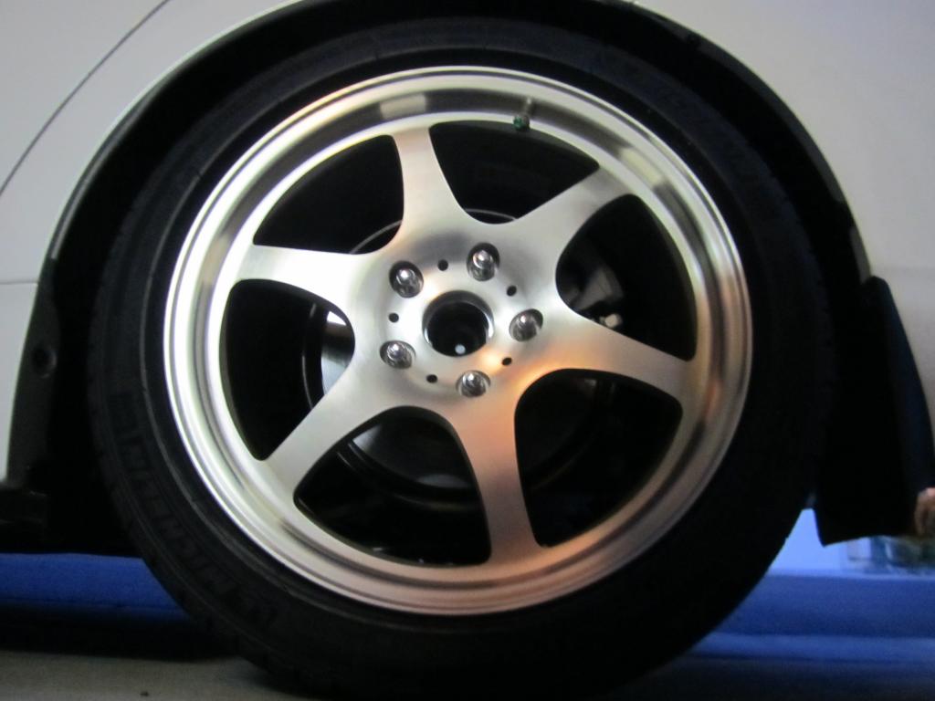 2011 Toyota Prius photo