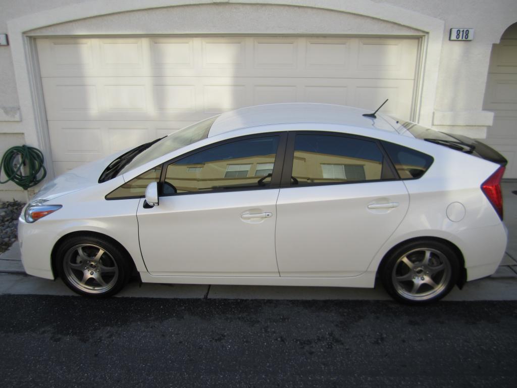 2011 Toyota Prius photo