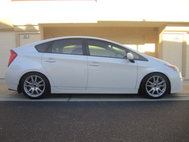 2011 Toyota Prius photo