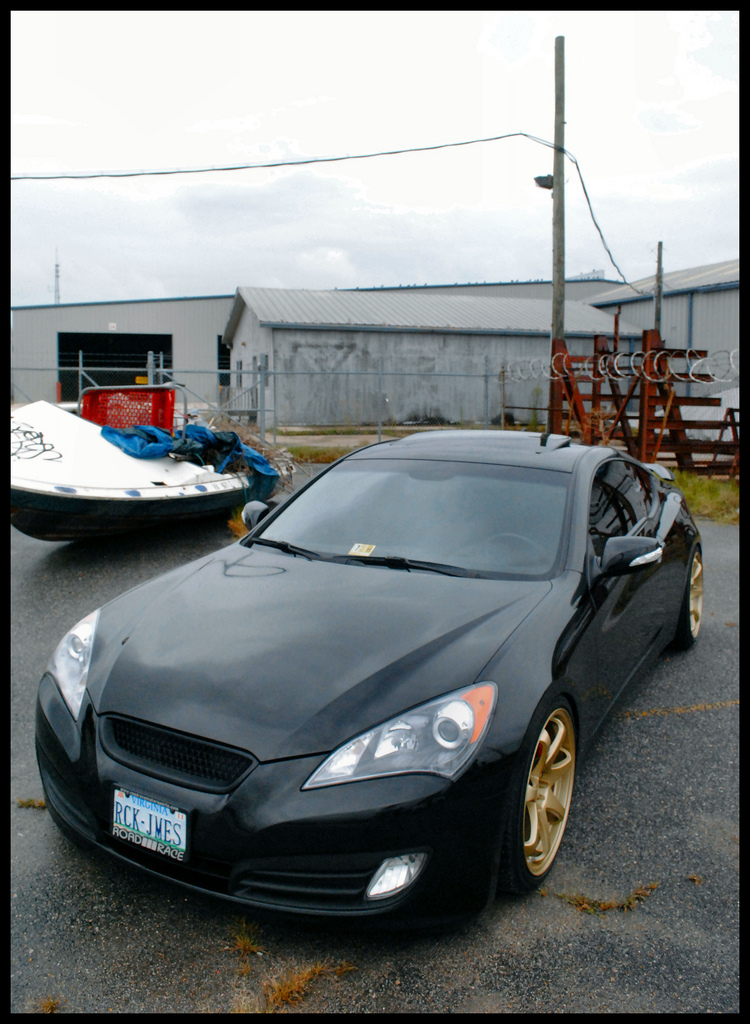 2010 Hyundai Genesis Coupe photo