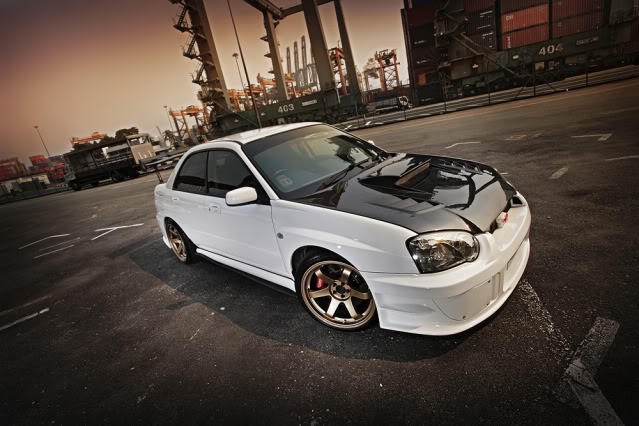 2004 Subaru Impreza photo