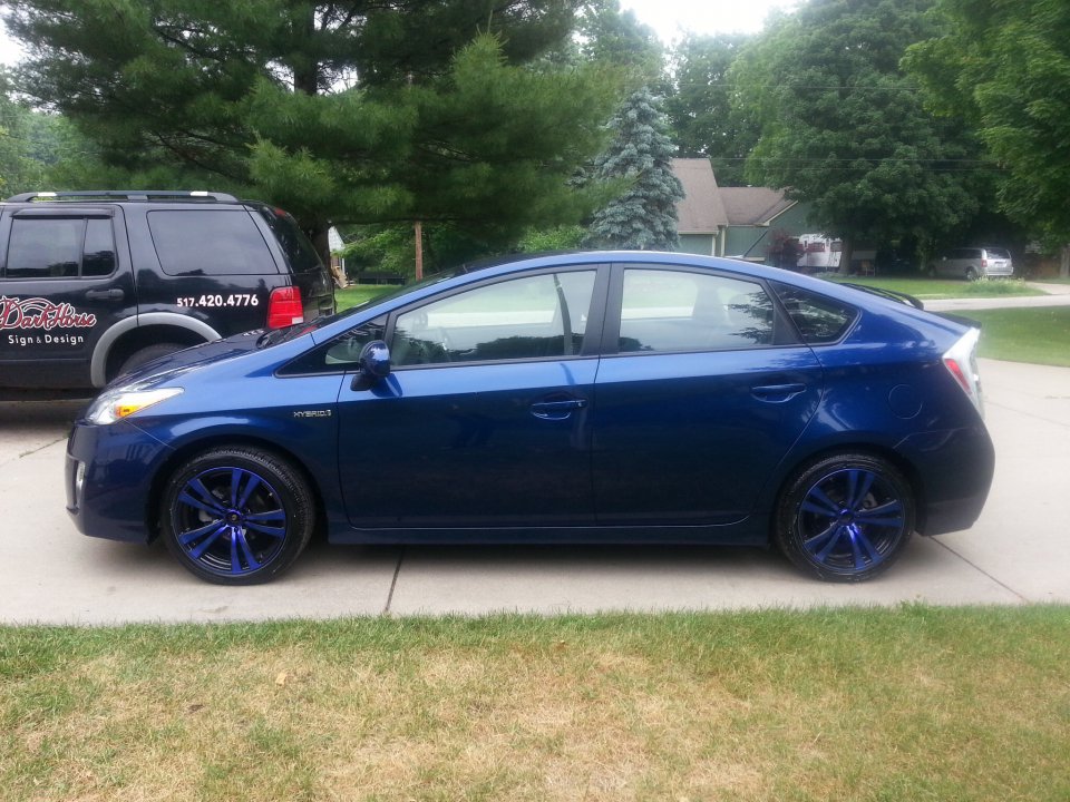 2011 Toyota Prius photo