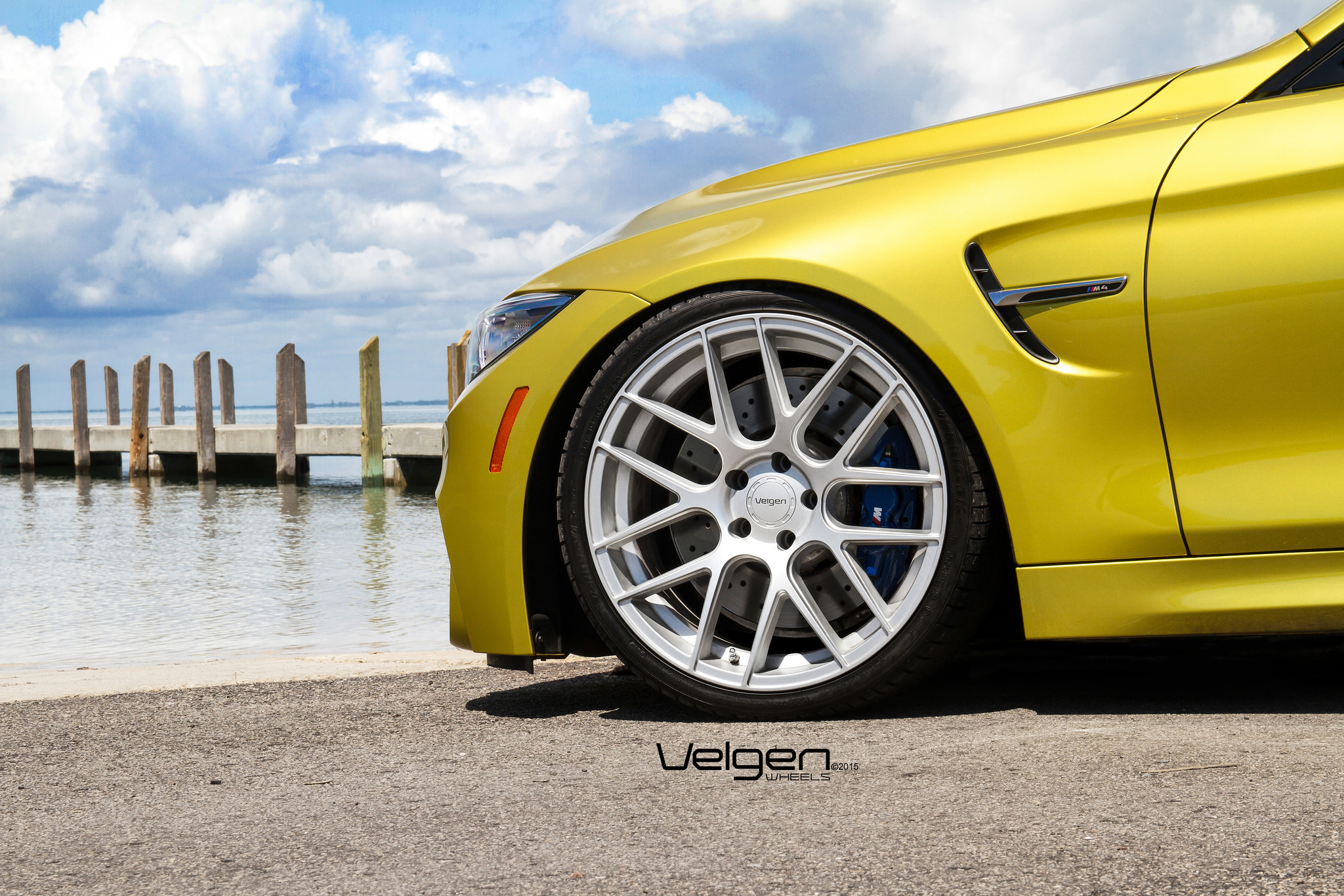 2015 BMW M4 photo