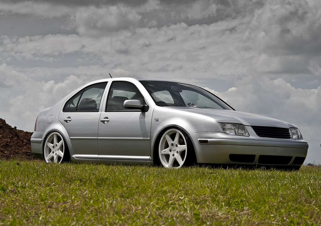 2005 Volkswagen Jetta photo