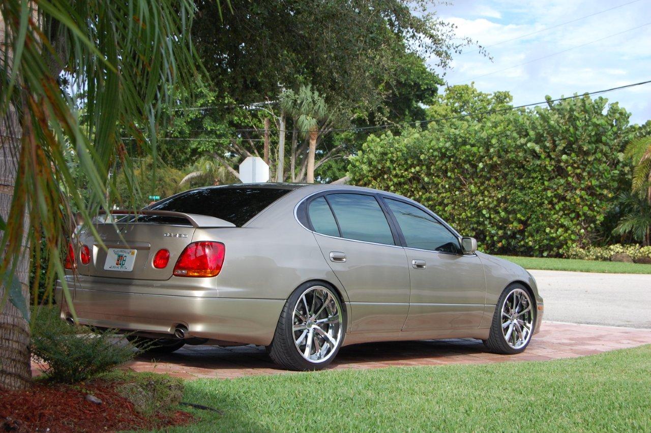 2001 Lexus GS 300 photo