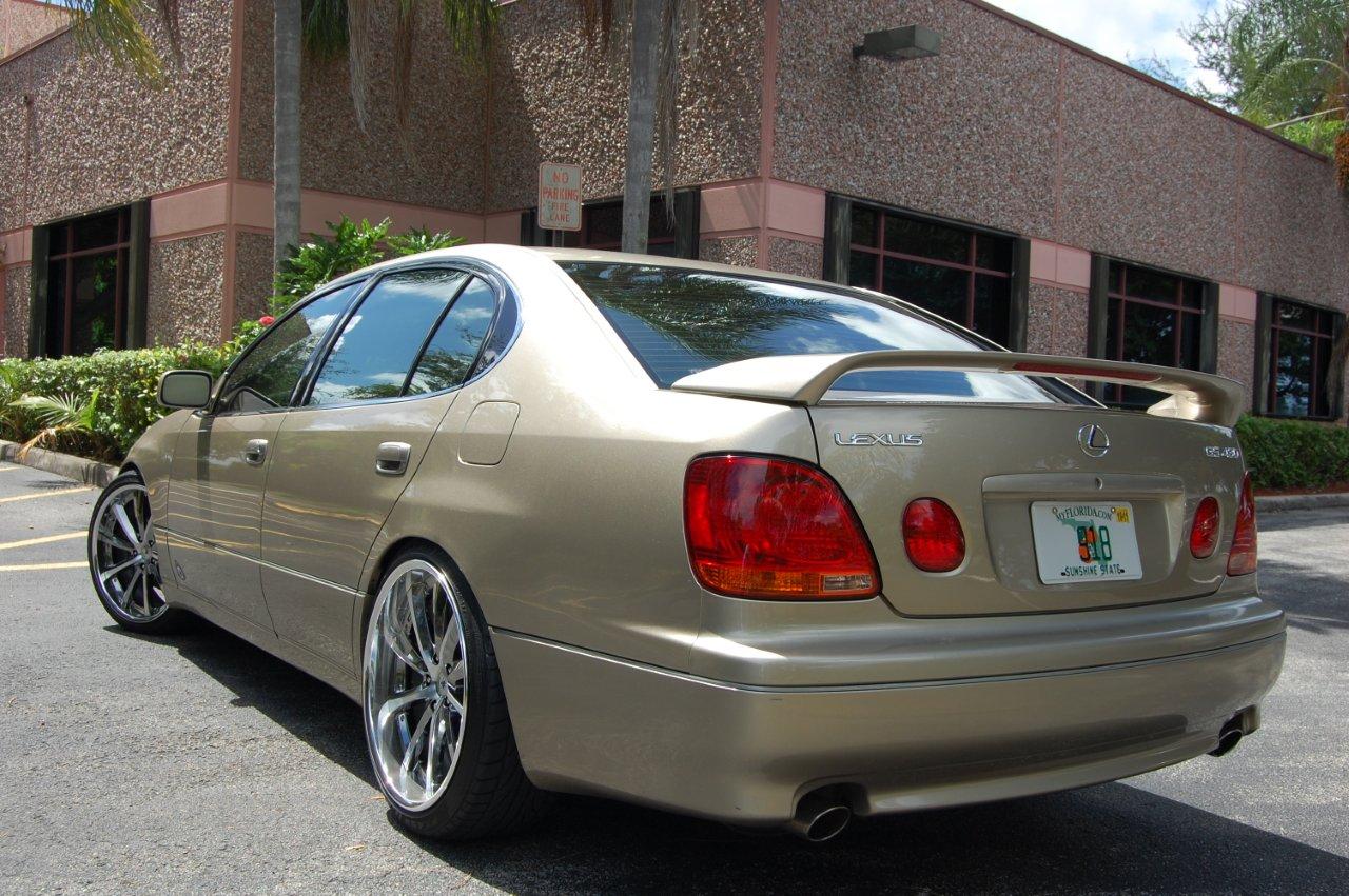 2001 Lexus GS 300 photo