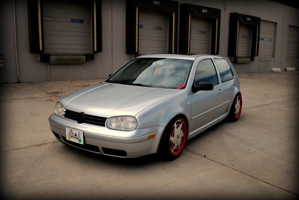 2002 Volkswagen Golf photo