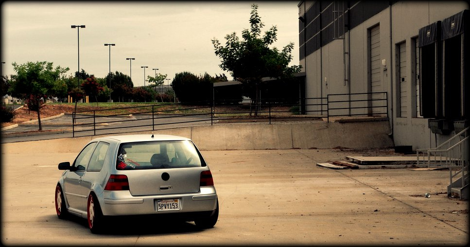 2002 Volkswagen Golf photo