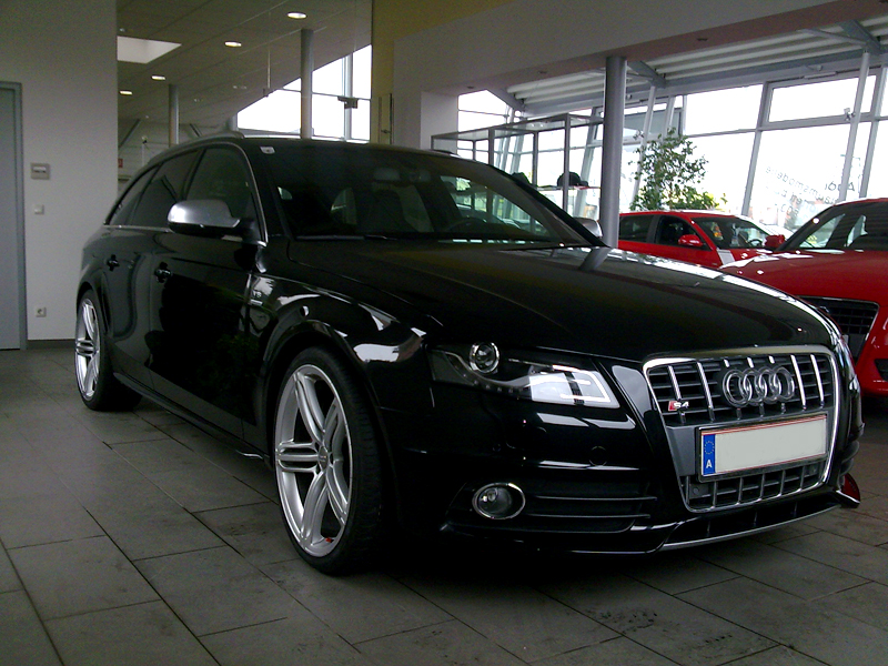 2009 Audi S4 photo