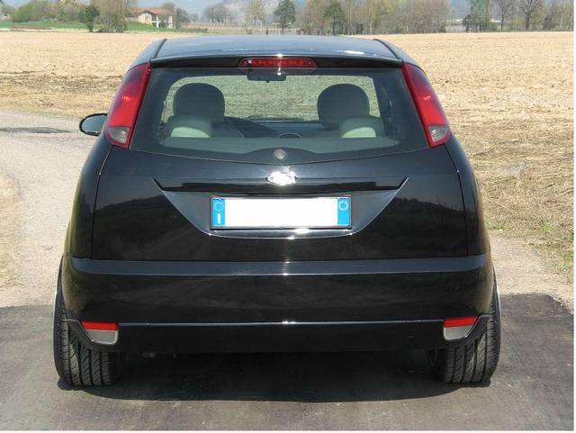 2006 Ford Focus photo