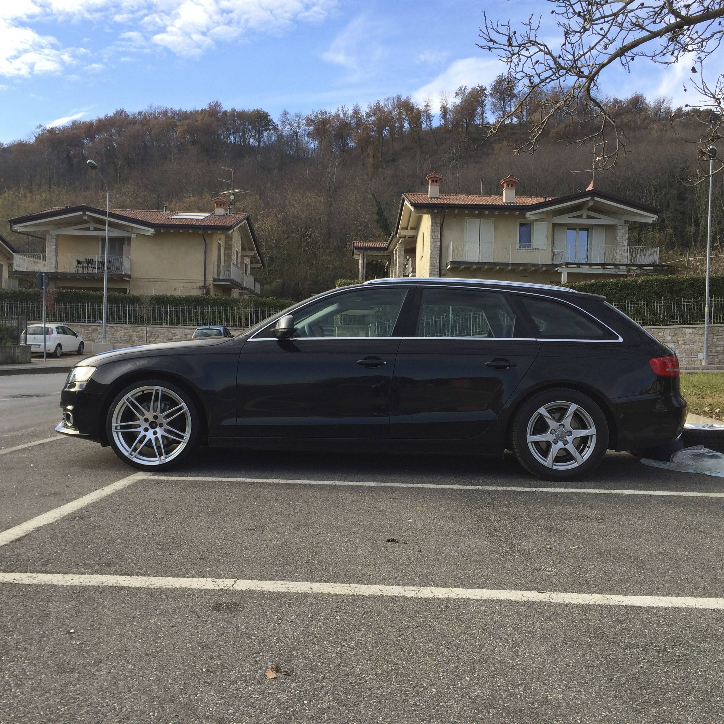 2010 Audi A4 photo