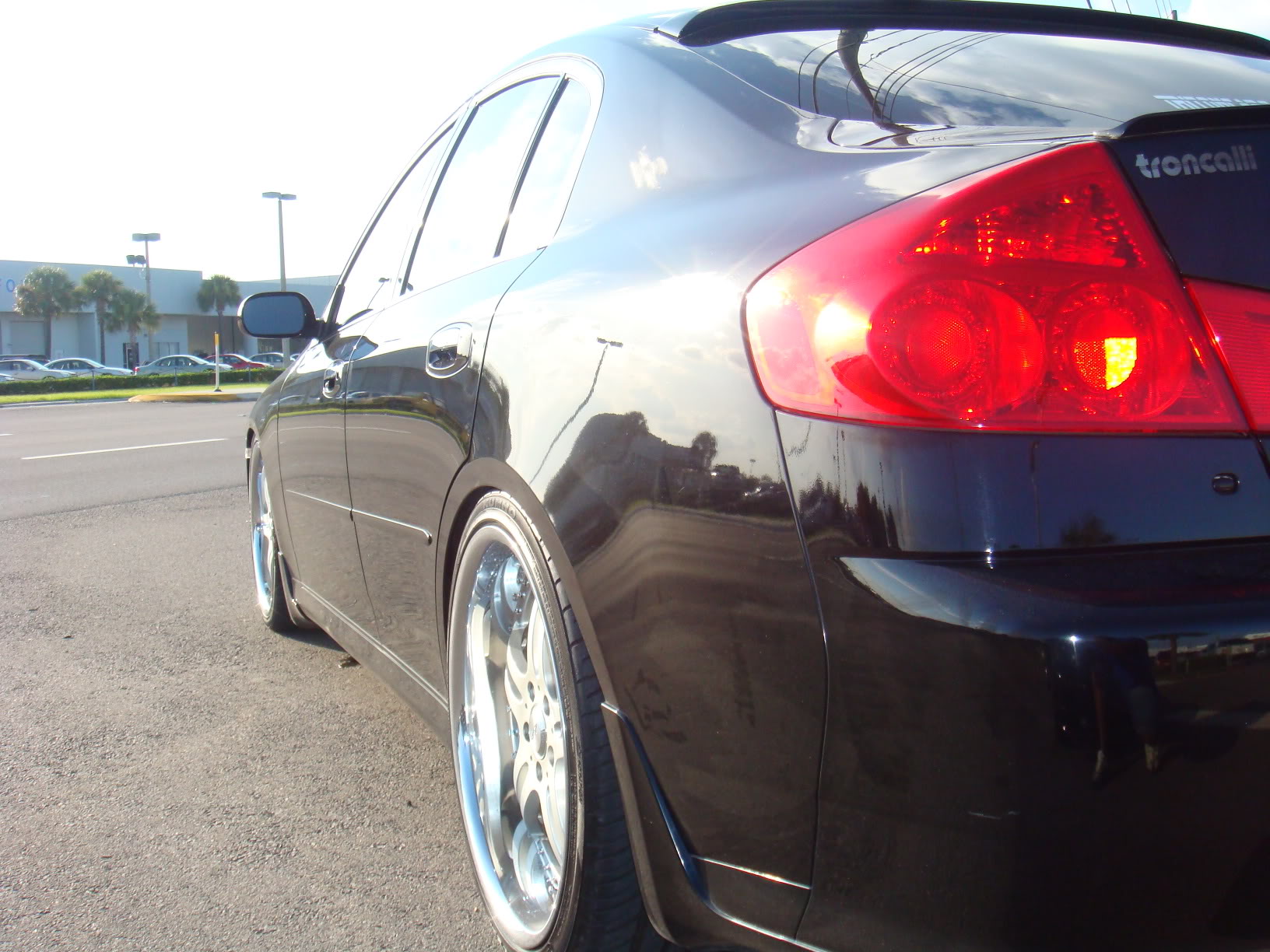 2005 Infiniti G35 photo