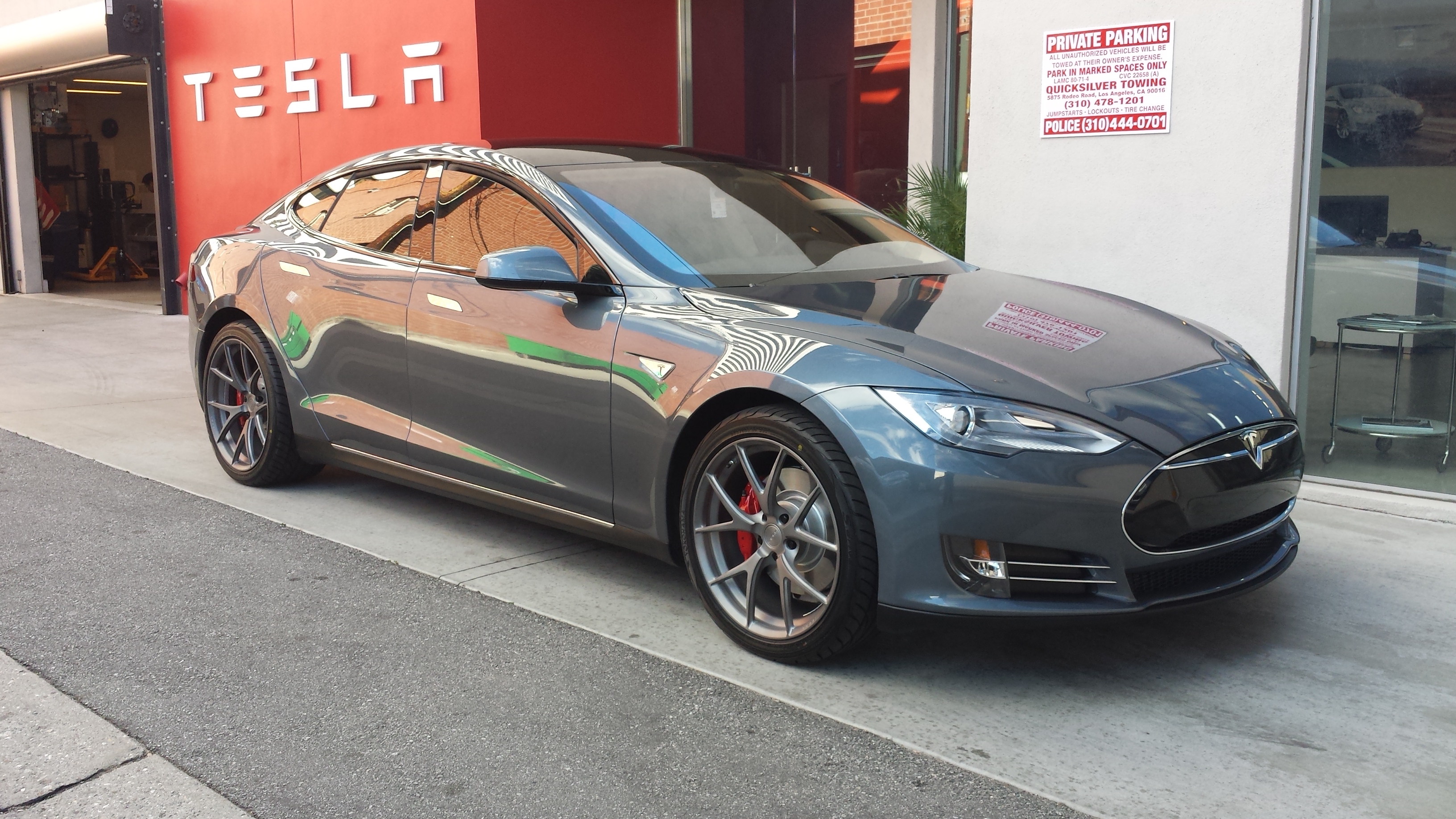 2014 Tesla Model S photo