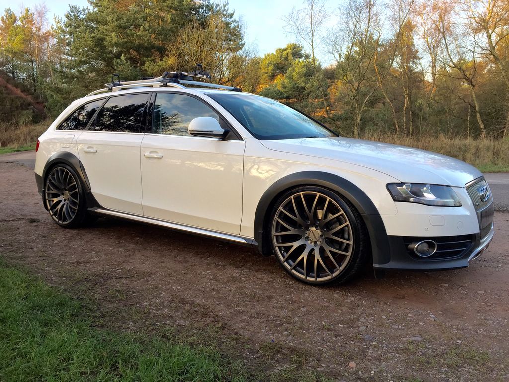 2010 Audi A4 photo