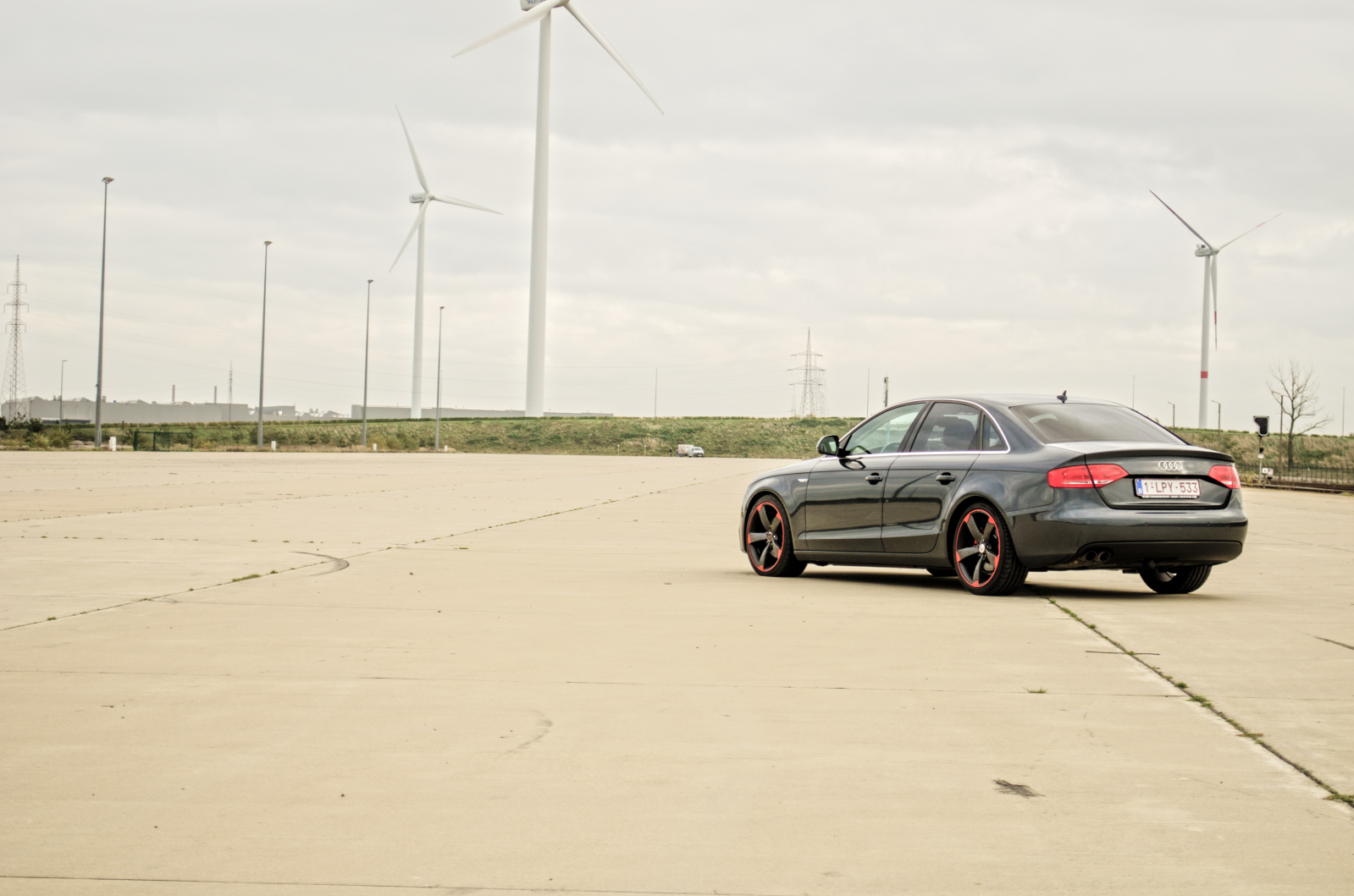 2013 Audi A4 photo