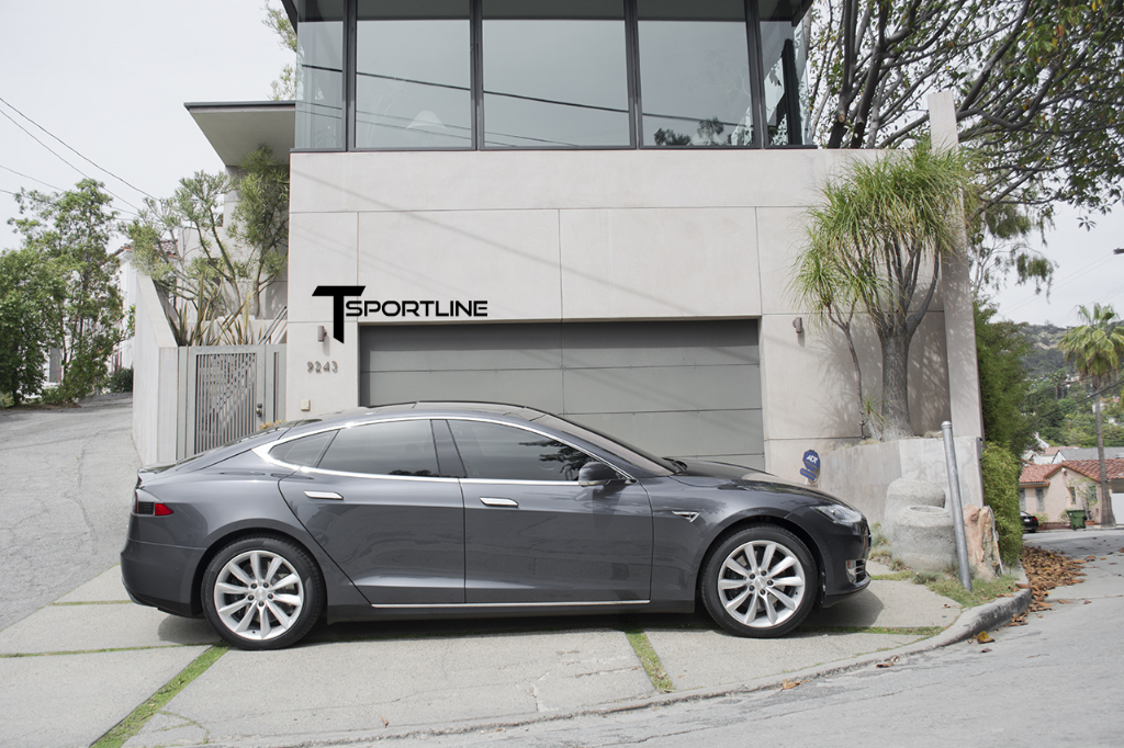 2013 Tesla Model S photo