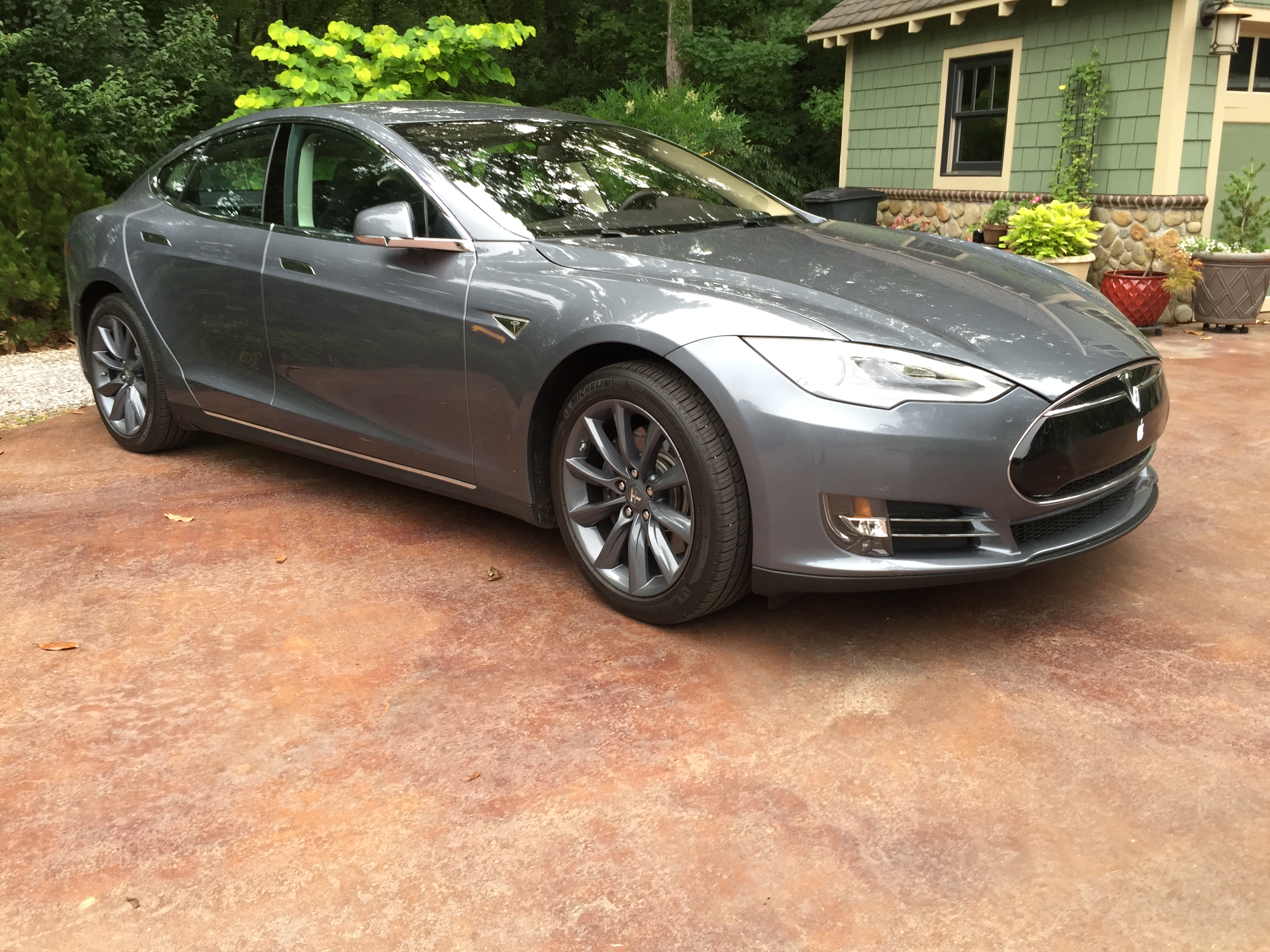 2013 Tesla Model S photo