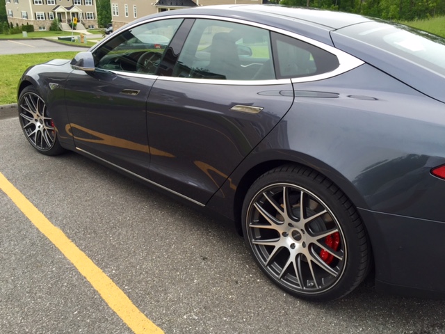 2014 Tesla Model S photo