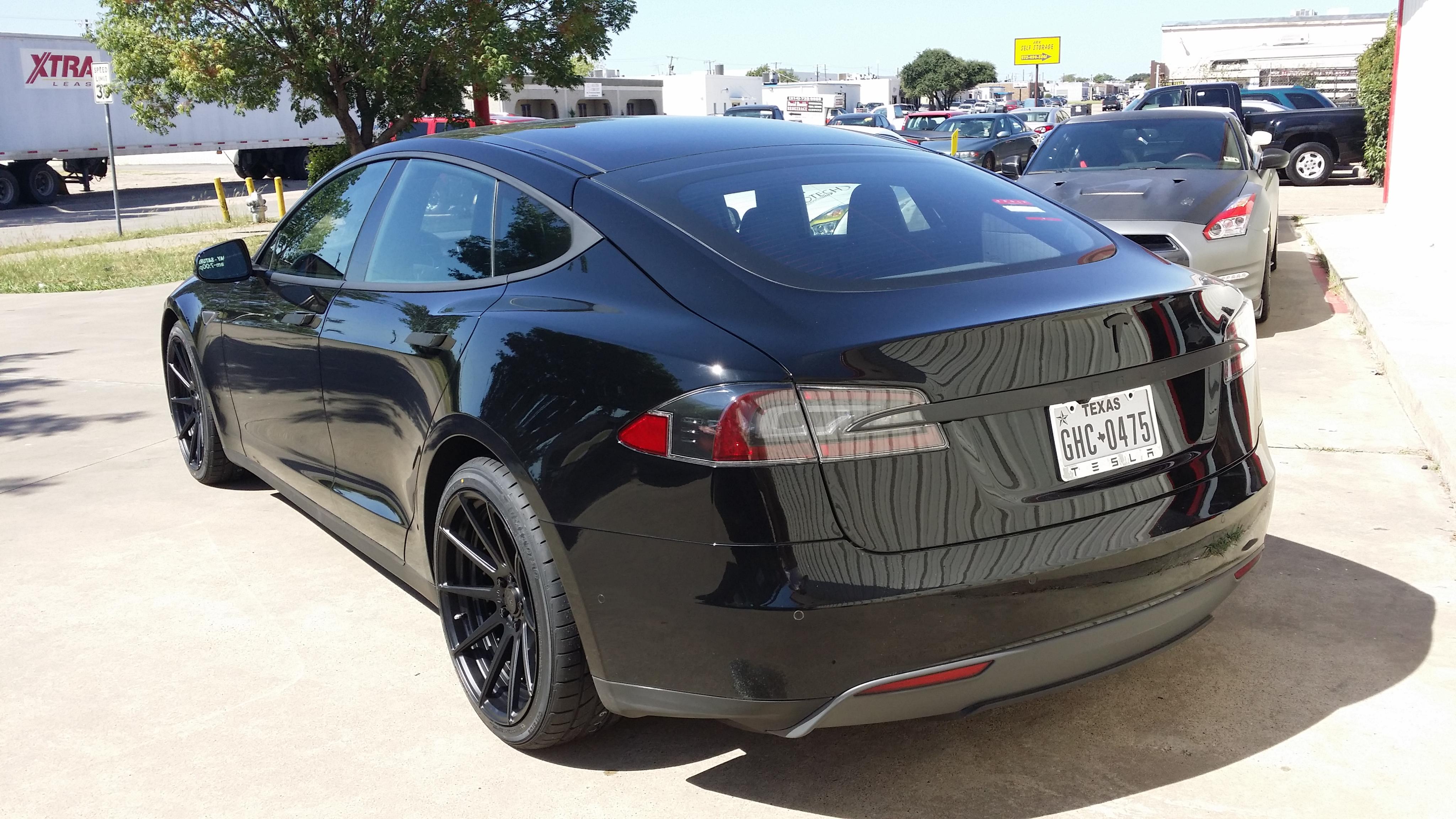 2013 Tesla Model S photo