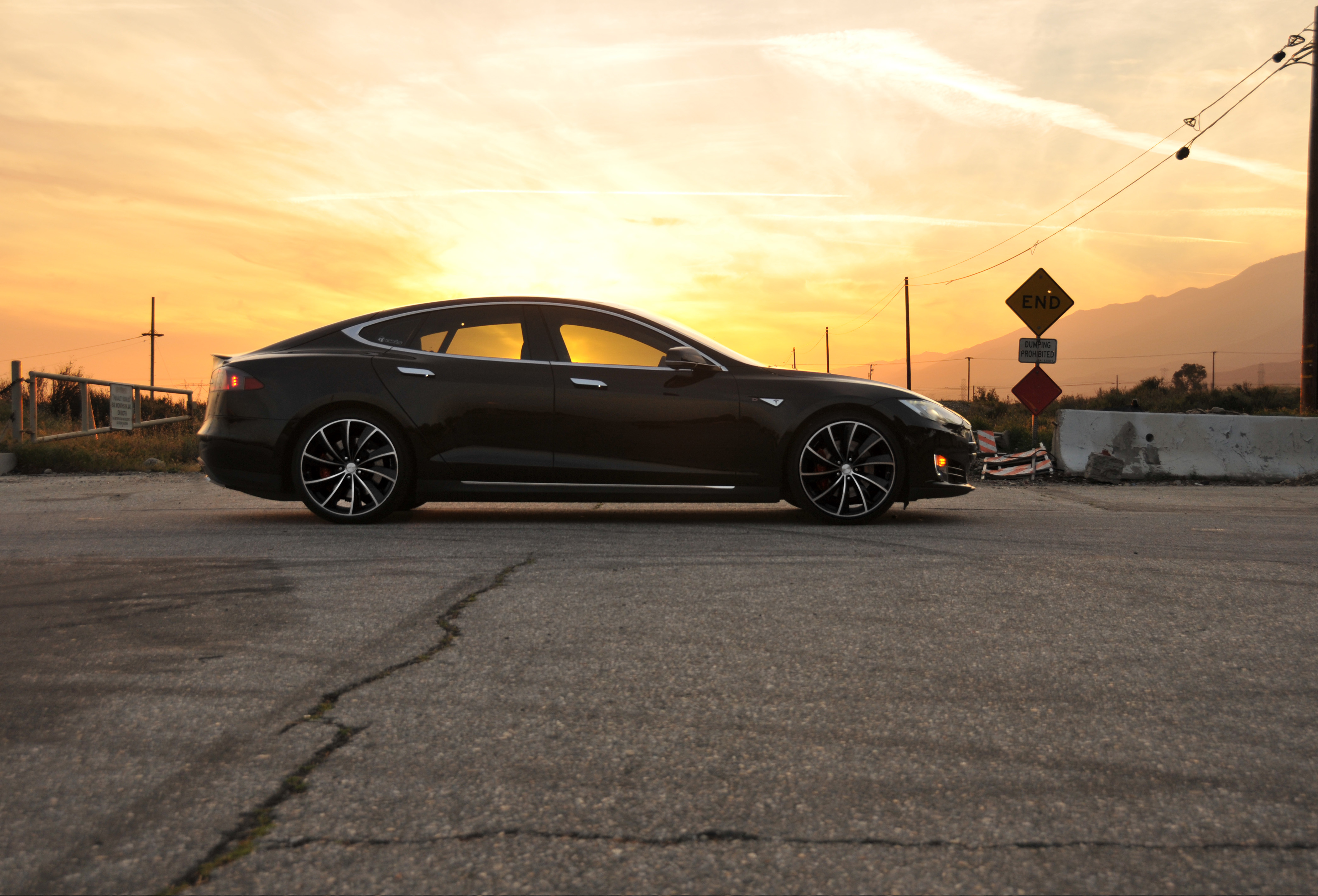 2015 Tesla Model S photo