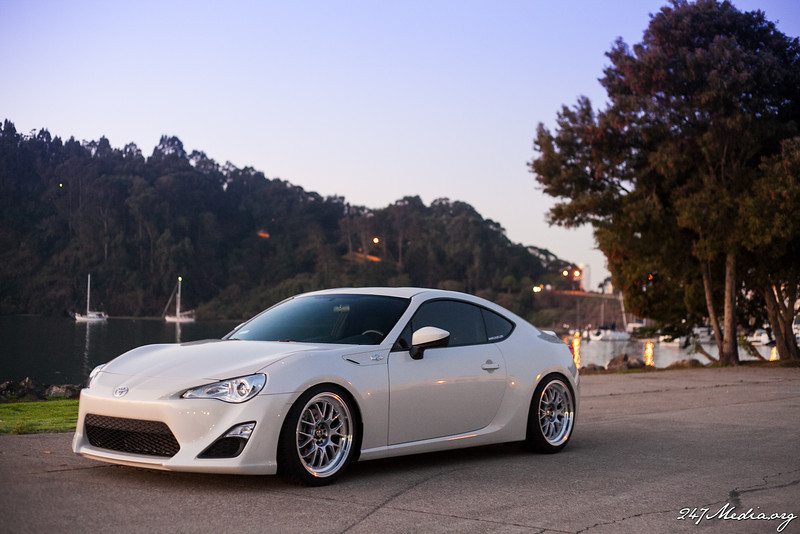 2013 Scion FR-S photo
